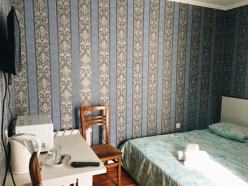 Holiday Hostel House Bisjkek Eksteriør bilde